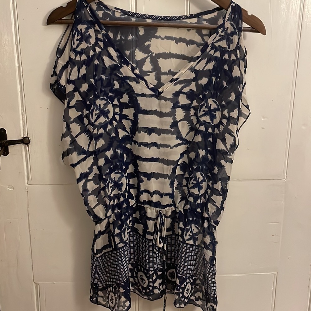 Perfect Summertime Top ππ - Picture 2 of 4